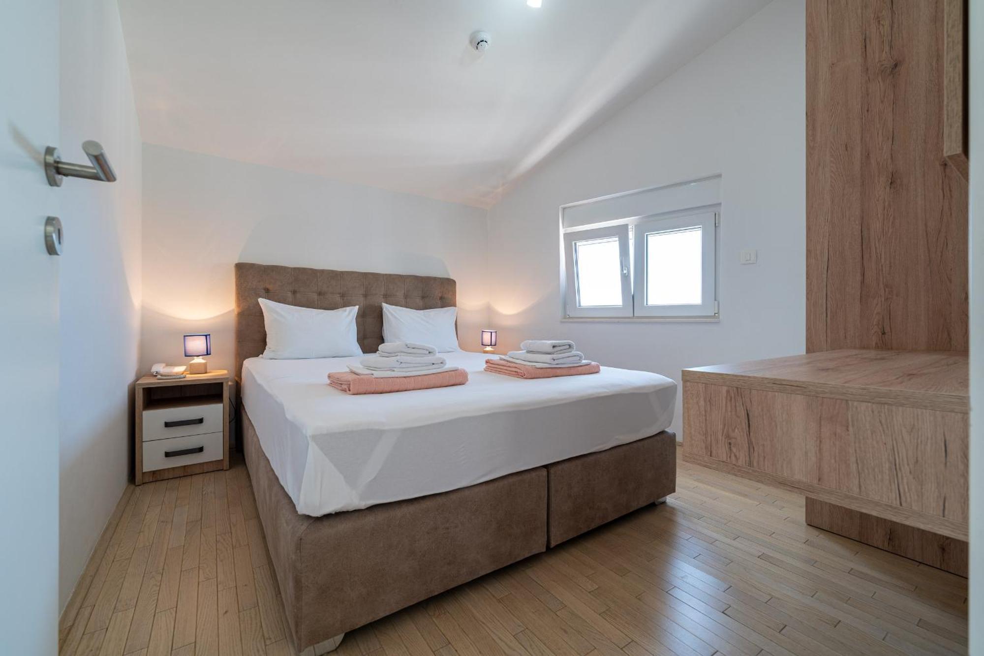 Marea Apartments Budva Phòng bức ảnh